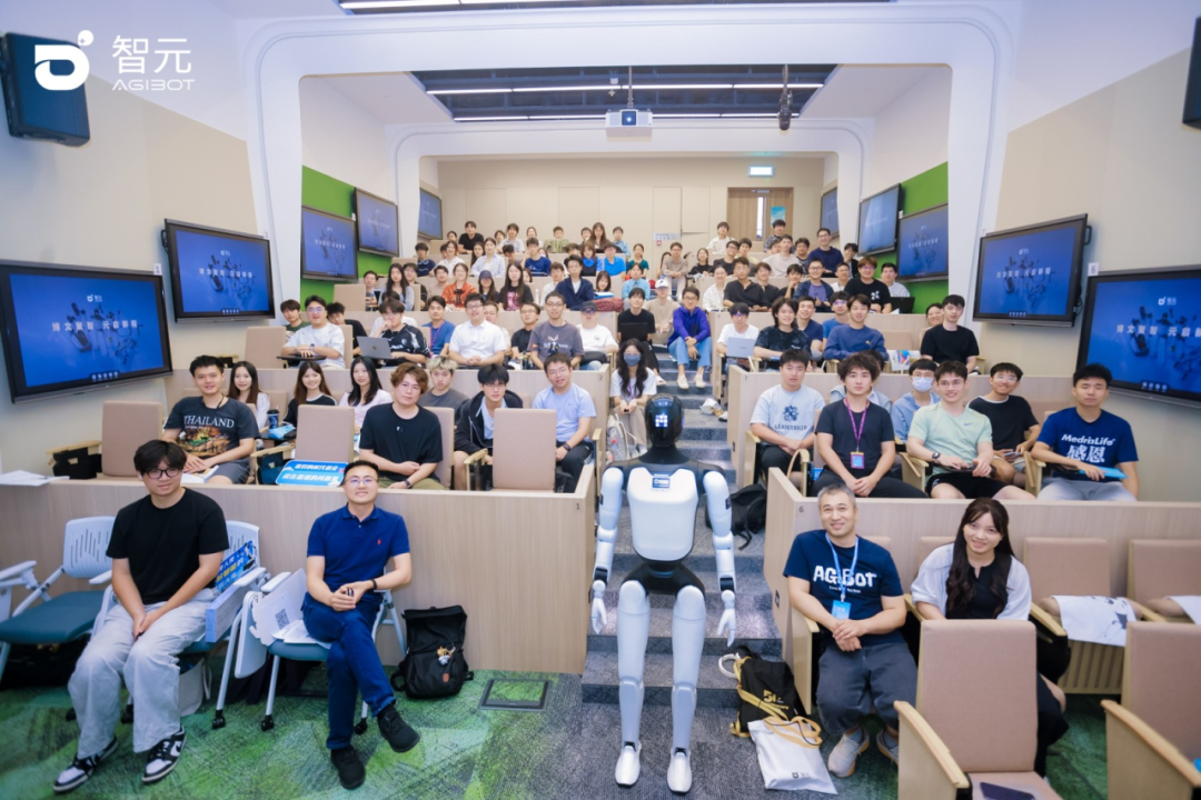 智元2027届校招走进香港中文大学，与青...