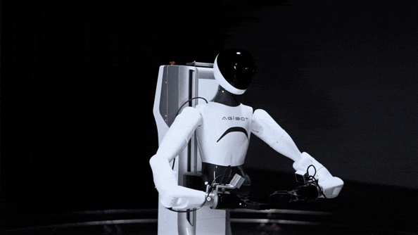 1735563993274594.gif 66.gif